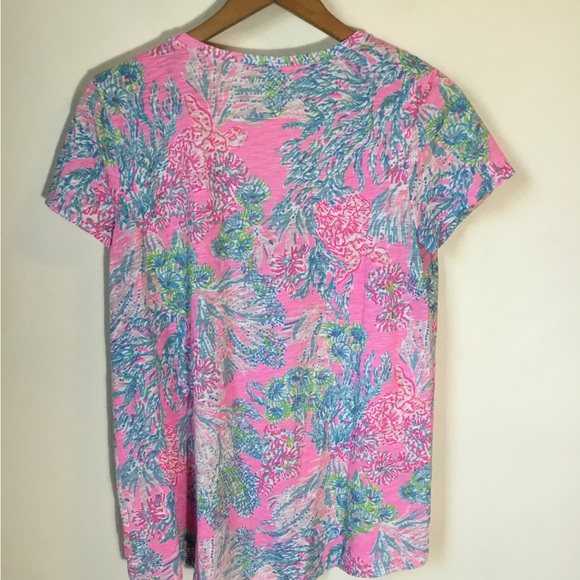 Lilly Pulitzer Ella V-Neck Short Sleeve Shirt - Picture 6 of 6